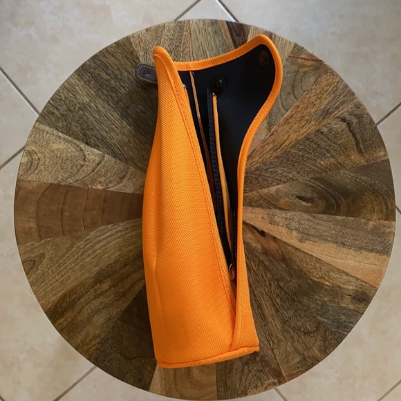 Veuve Clicquot insulated bottle jacket - Picture 3 of 3